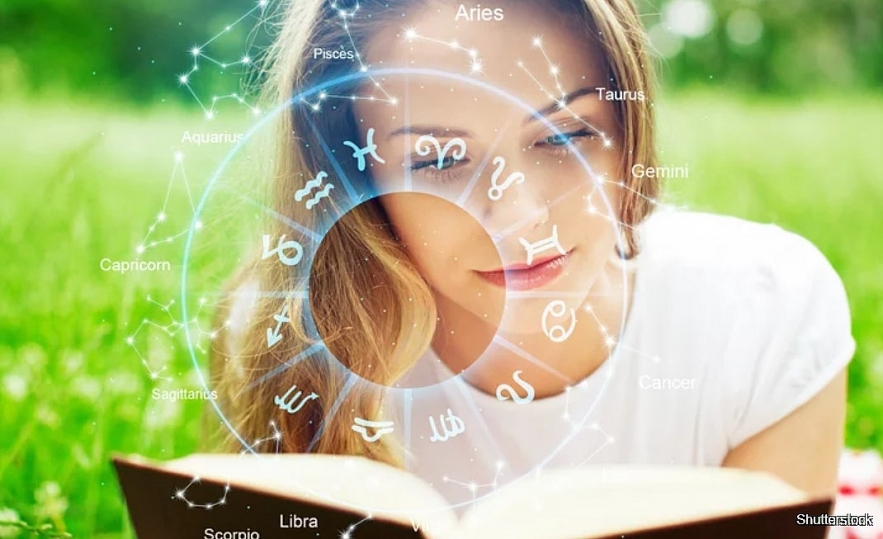 Love the Same Zodiac Sign: Astrology Consultation and 3 Most Compatible Couples